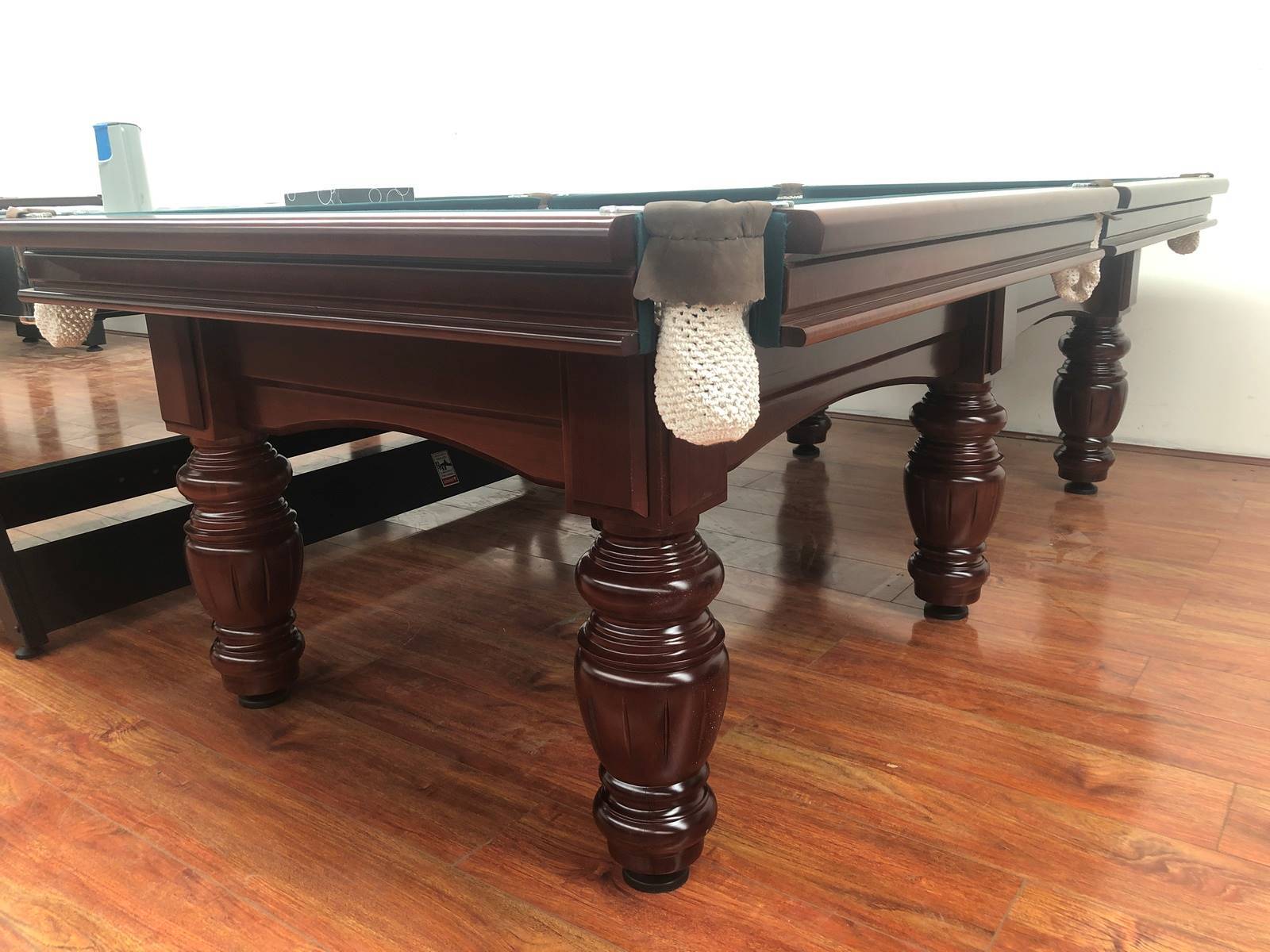 Special 8 Foot Slate Royal Mahogany Pool Table