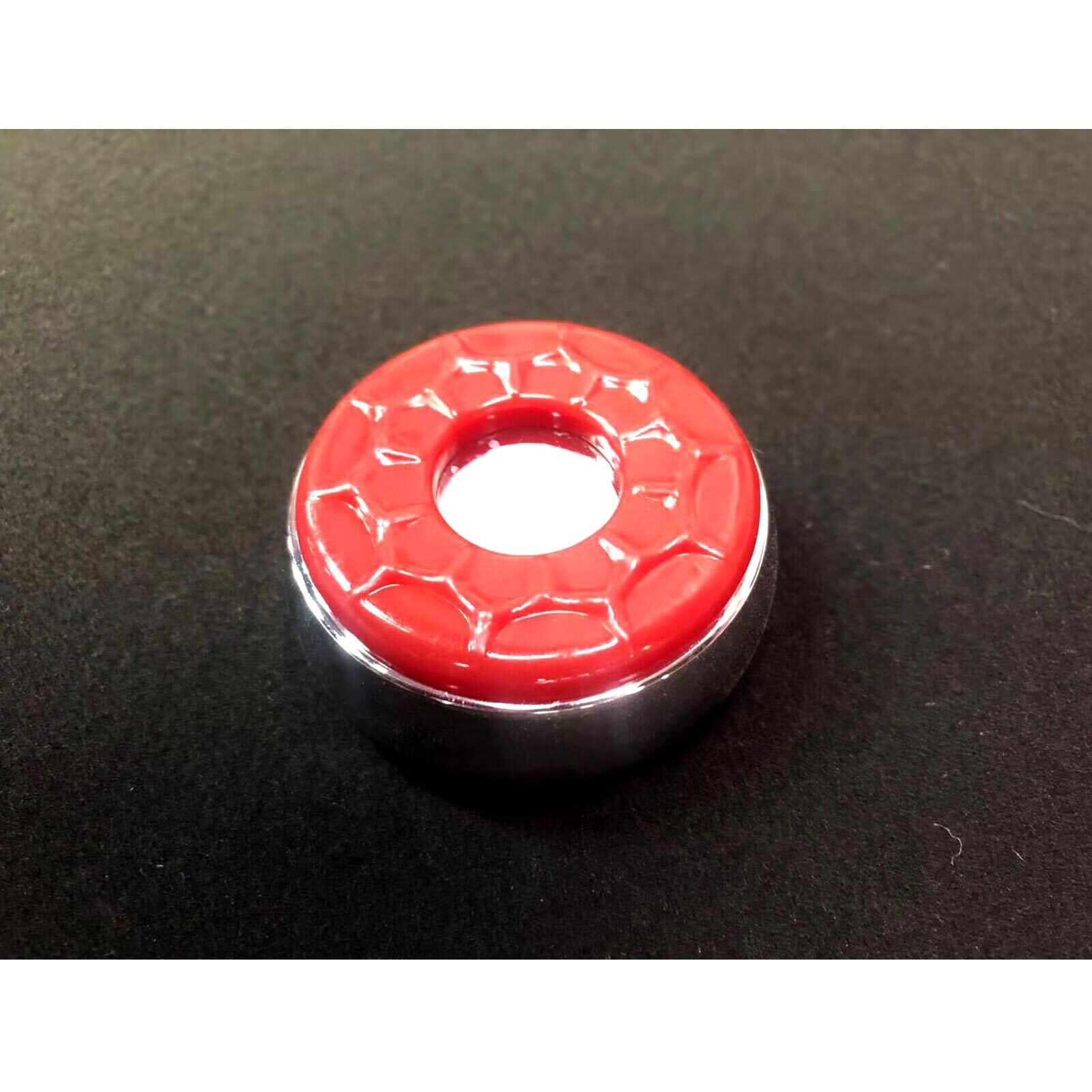 Shuffleboard puck, Blue or Red color