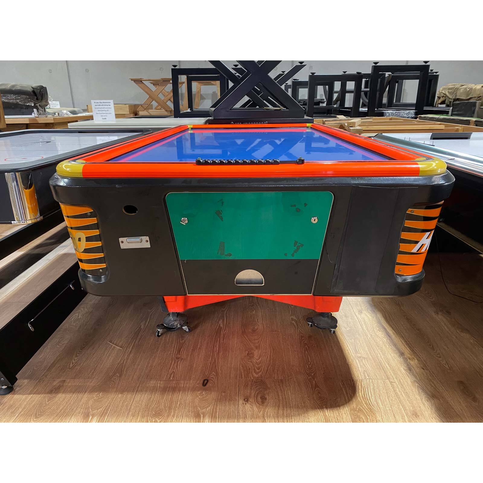 2nd Hand 7.6x4ft Commercial Quality Air Hockey Table