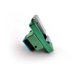 Magnetic chalk holder & clip w/ cue tip file and 3 premium chalks, Green