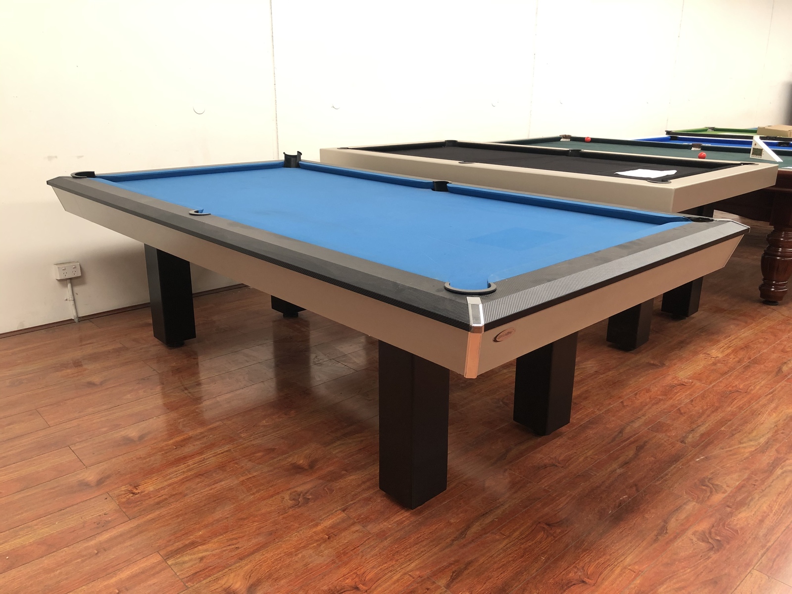 Special8 Foot Slate Penthouse Billiard Table